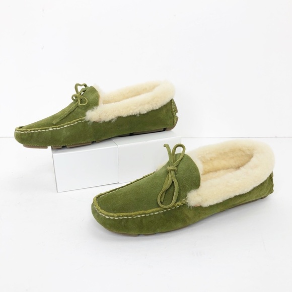 Banana Republic, green suede, Sherpa lined slippers - Picture 5 of 10